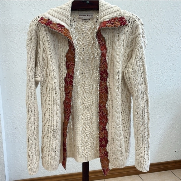 Yorkshire Knitting Company Vintage Cardigan Ecru & Red Embellishment Size Med. - Picture 6 of 8